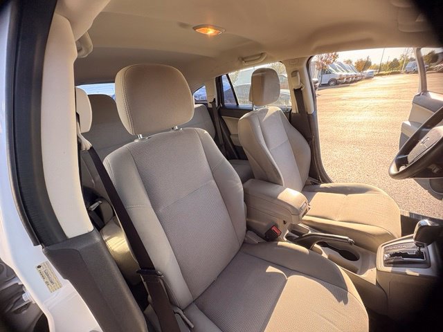 Used 2011 Dodge Caliber Mainstreet FWD image 16