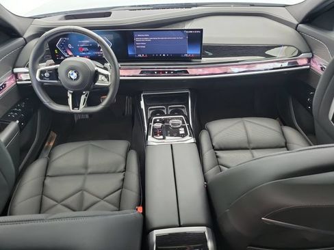 Used 2026 BMW 740i xDrive AWD/4WD image 17