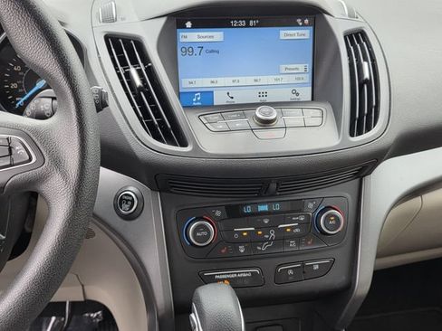 Used 2019 Ford Escape SE FWD image 9