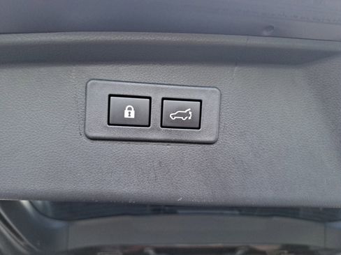 Used 2025 Subaru Outback Touring AWD/4WD image 13