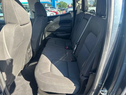 Used 2020 Chevrolet Colorado LT RWD image 7