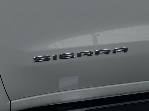 New 2026 GMC Sierra 1500 SLE w/ Preferred Package image 17