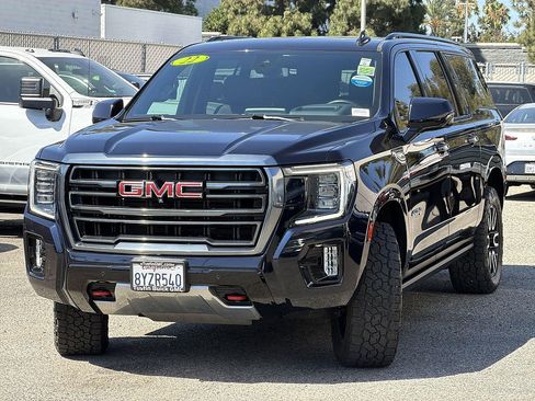 Used 2022 GMC Yukon XL AT4 w/ AT4 Premium Package AWD/4WD image 3