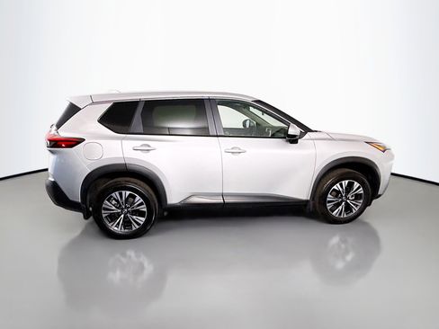 Used 2023 Nissan Rogue SV image 11