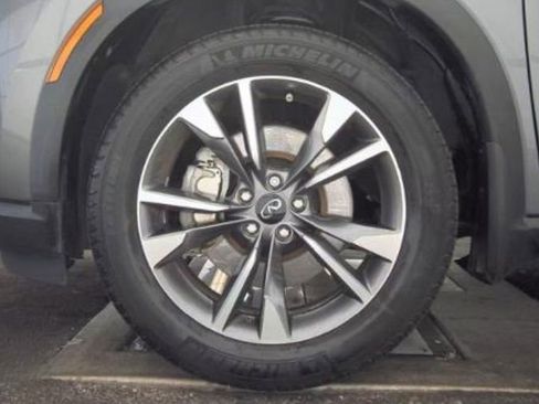 Used 2023 INFINITI QX60 Luxe image 11