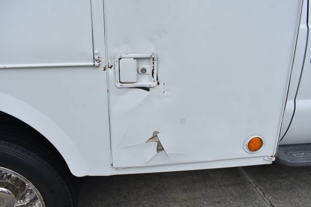 Used 2006 Ford F450 4x4 Crew Cab Super Duty image 5