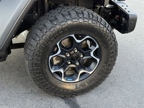 Used 2023 Jeep Wrangler Unlimited Rubicon 4xe w/ Steel Bumper Group image 9