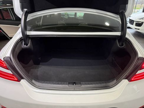 Used 2022 Genesis G70 3.3T image 30