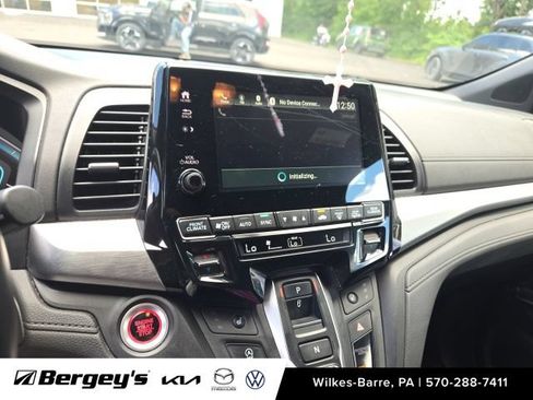 Used 2023 Honda Odyssey Sport image 4
