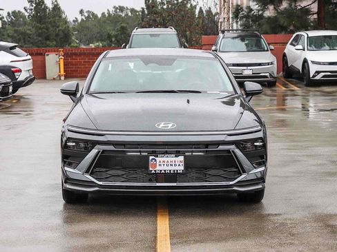New 2026 Hyundai Sonata SE FWD image 2