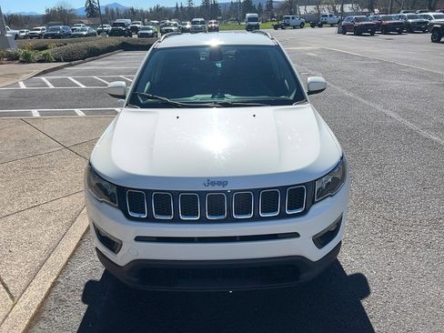 Used 2018 Jeep Compass Latitude image 6
