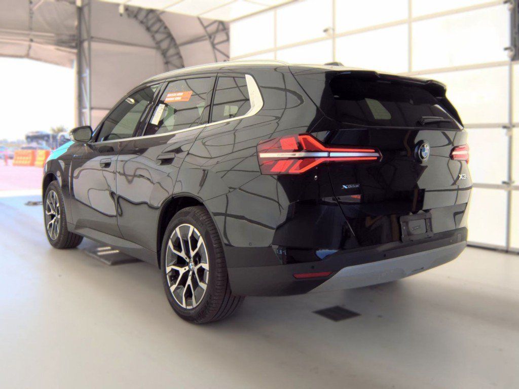 Used 2026 BMW X3 xDrive30i w/ Premium Package AWD/4WD image 6