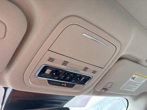 New 2026 Lincoln Nautilus Reserve AWD/4WD image 31
