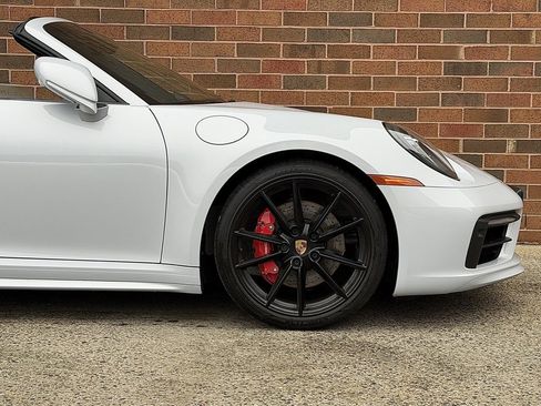 Certified 2024 Porsche 911 Targa 4S image 11