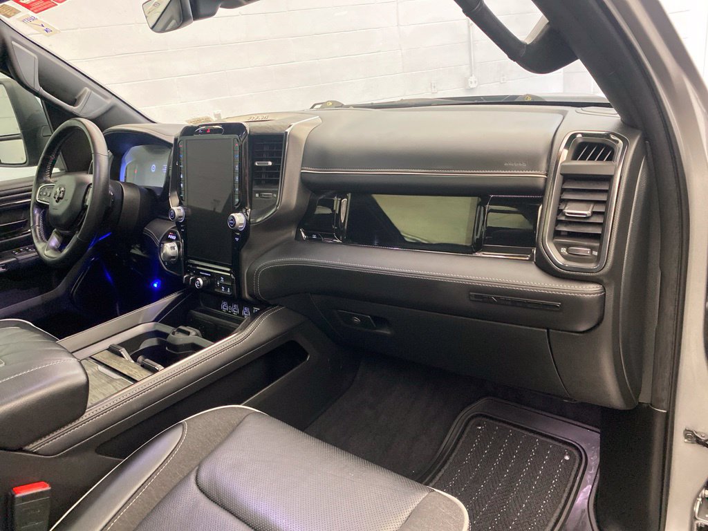 Used 2025 RAM 1500 Limited w/ Trailer Tow Group AWD/4WD image 18