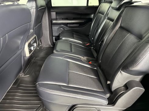 Used 2019 Ford Expedition Max XLT w/ Equipment Group 201A AWD/4WD image 19