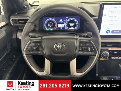 Certified 2025 Toyota 4Runner TRD Off-Road Premium image 30