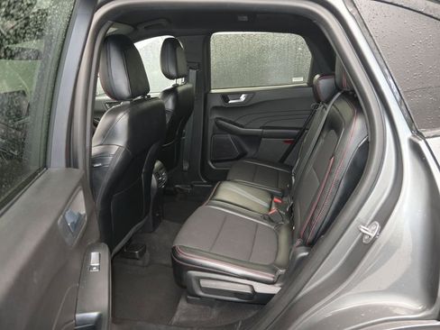 Used 2024 Ford Escape ST-Line image 15