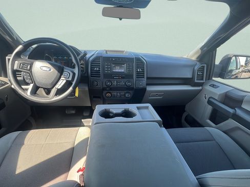Used 2016 Ford F150 XL w/ Equipment Group 101A Mid AWD/4WD image 12