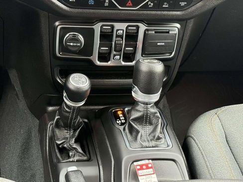 Used 2025 Jeep Wrangler Unlimited Sport S 4xe w/ Convenience Group image 19