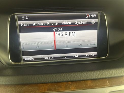 Used 2014 Mercedes-Benz E 350 4MATIC Wagon image 16