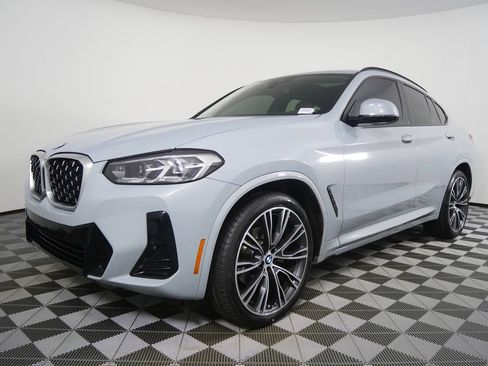 Used 2023 BMW X4 xDrive30i w/ M Sport Package AWD/4WD image 7