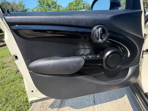 Used 2016 MINI Cooper S FWD image 12