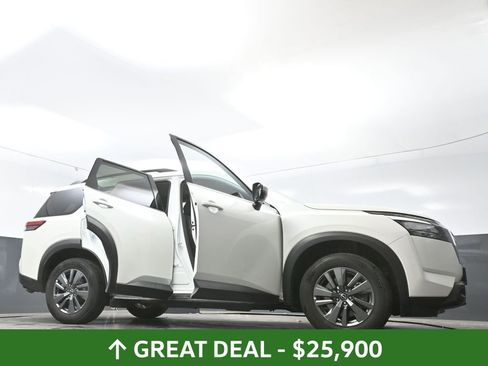 Used 2024 Nissan Pathfinder SV AWD/4WD image 80