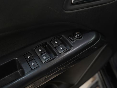 Used 2017 GMC Canyon SLE w/ All Terrain X Package image 20