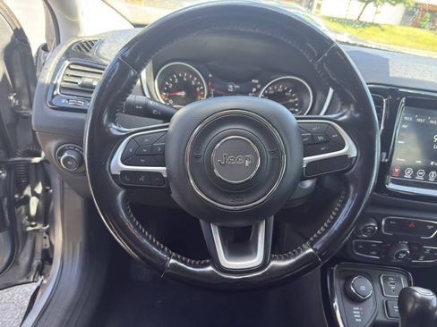 Used 2020 Jeep Compass Limited AWD/4WD image 11