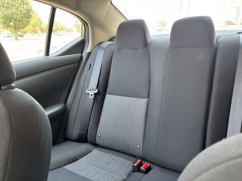 Used 2025 Nissan Sentra SV FWD image 32