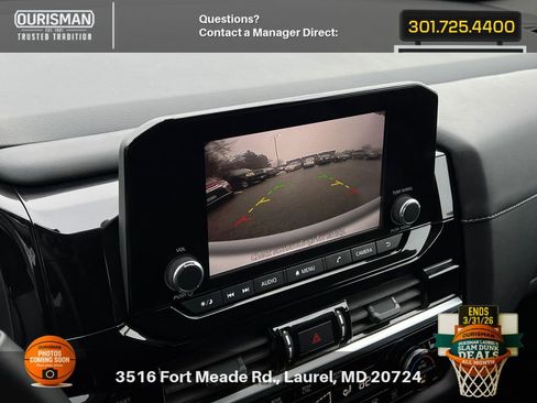 Used 2025 Nissan Pathfinder SV w/ SV Premium Package image 12