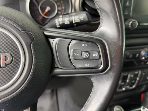 Used 2019 Jeep Wrangler Unlimited Sport S AWD/4WD image 24