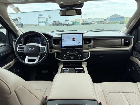 Used 2022 Ford Expedition Limited AWD/4WD image 14