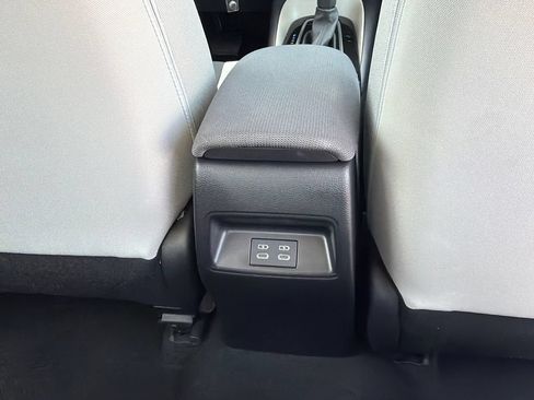 Used 2025 Toyota Corolla LE FWD image 13