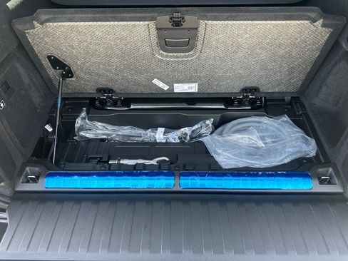 New 2026 BMW X5 xDrive50e w/ M Sport Package image 9