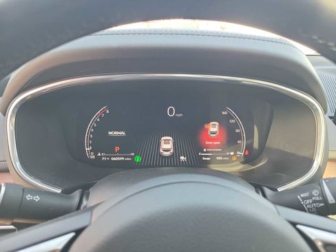 Used 2022 Acura MDX FWD w/ Technology Package image 18