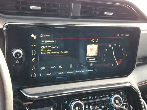 Used 2023 GMC Sierra 1500 AT4 w/ Technology Package image 18