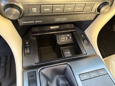 Used 2023 Lexus GX 460 Premium AWD/4WD image 21