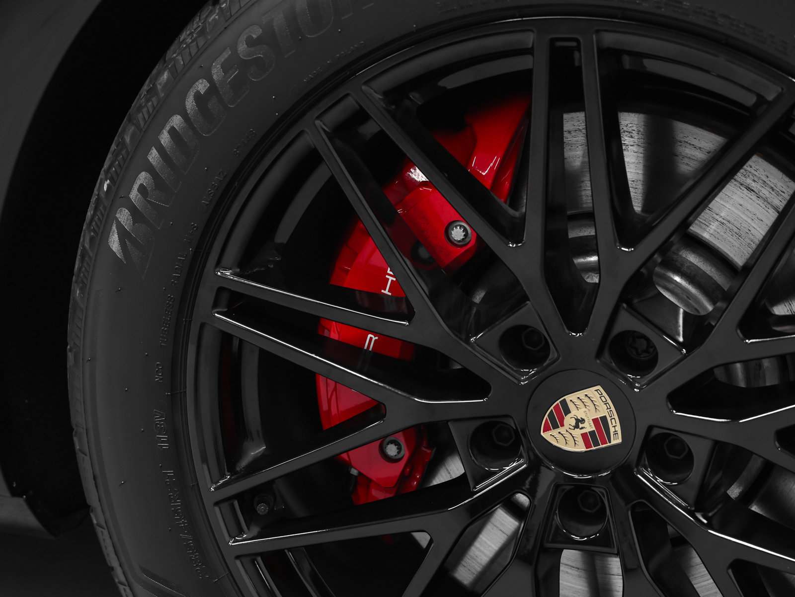Certified 2026 Porsche Cayenne GTS AWD/4WD image 16