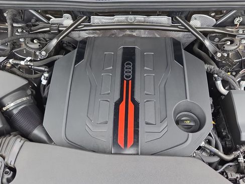 Used 2025 Audi SQ5 Premium Plus AWD/4WD image 10