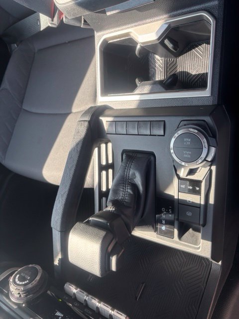 Used 2024 Toyota Tacoma SR5 AWD/4WD image 21