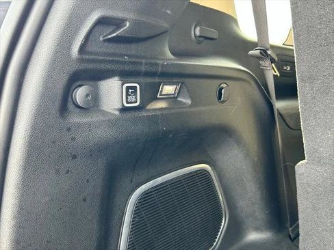 Certified 2022 Jeep Grand Cherokee L Limited RWD image 45