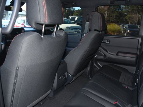 Used 2025 Nissan Frontier Pro-X w/ Pro Convenience Package image 15