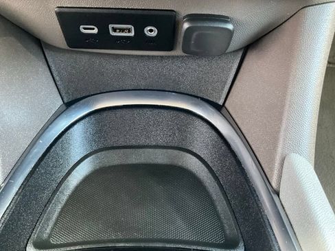Used 2025 Chevrolet Malibu LT FWD image 21