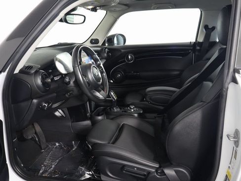 Certified 2024 MINI Cooper SE FWD image 9