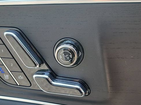 Certified 2023 Cadillac Lyriq AWD image 24