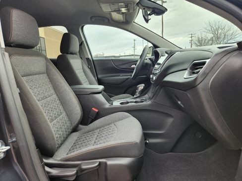 Used 2023 Chevrolet Equinox LT AWD/4WD image 15
