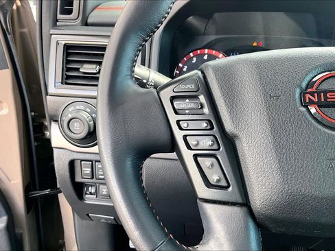 Used 2023 Nissan Titan PRO-4X w/ Pro-4x Convenience Package AWD/4WD image 23