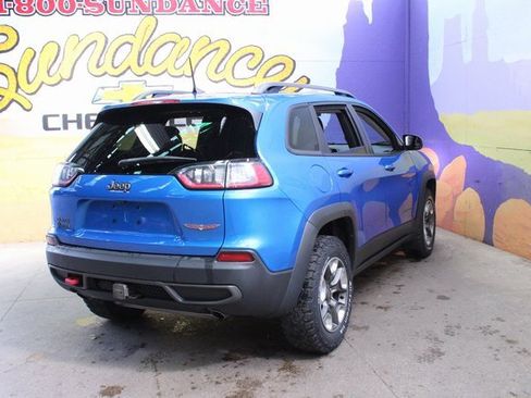 Used 2019 Jeep Cherokee Trailhawk w/ Cold Weather Group image 8